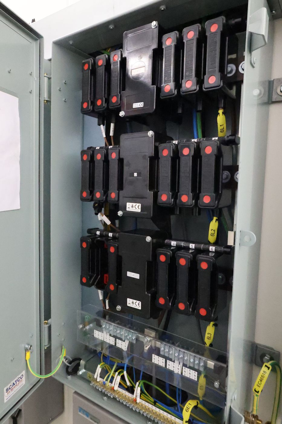 Distribution board terminations